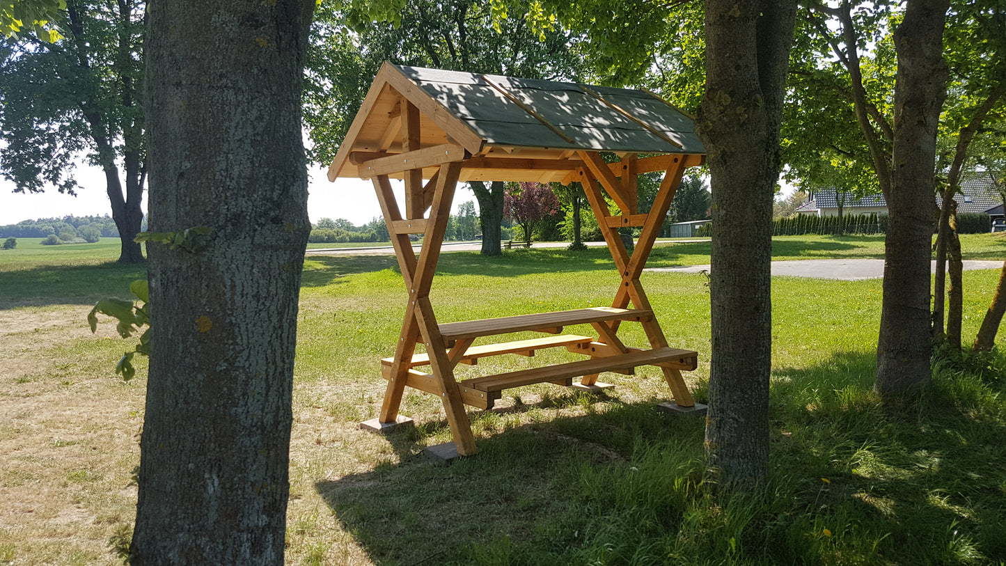 Überdachte Sitzgruppe Waldschänke Standard / auch XXL